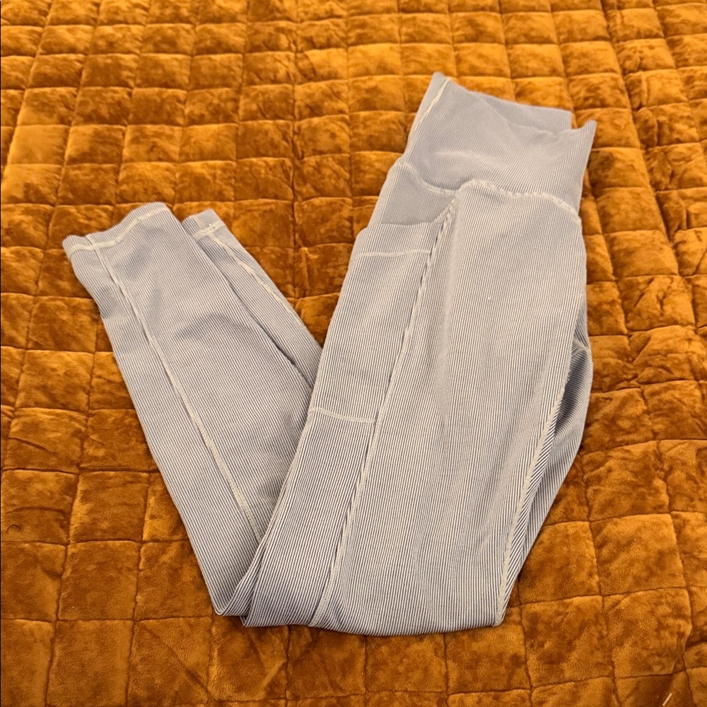 💥3/$20 Prana Striped Blue Leggings